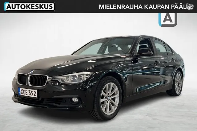 BMW 320 320 F30 Sedan 320i A xDrive Business Exclusive Editi Image 1