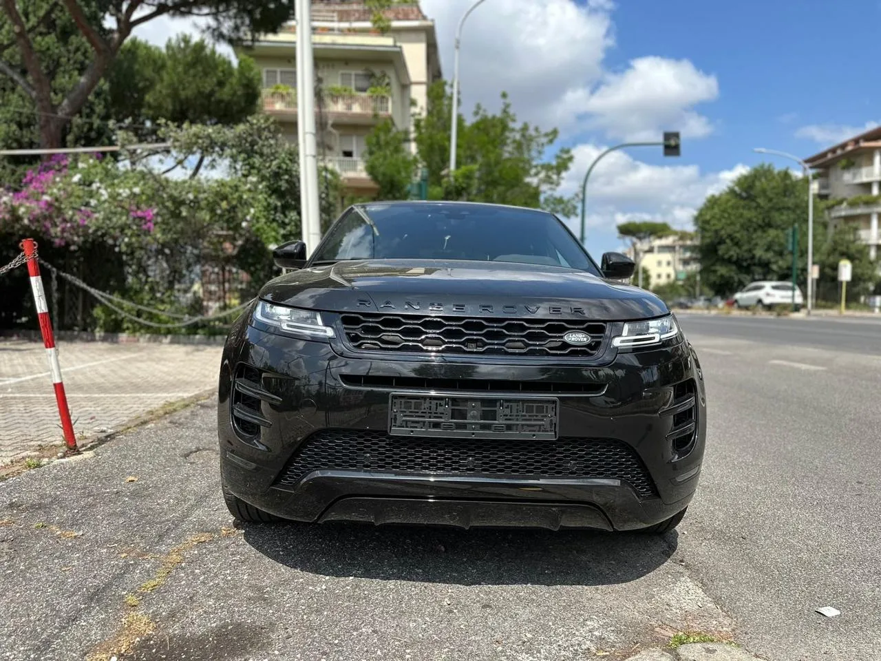 LAND ROVER Range Rover Evoque RR Evoque 2.0D L.Flw 150 AWD R-Dyn.HSE Image 2